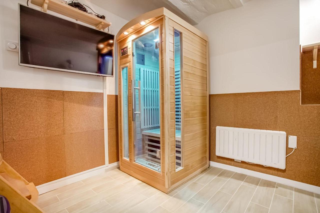 Flat For 4 Located In The Heart Of Paris Parijs Buitenkant foto